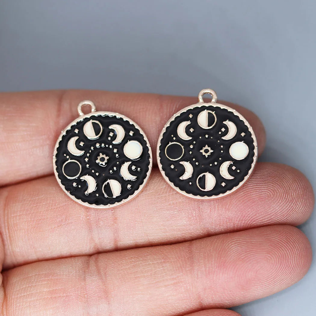 Mystische Mondphasen- Ohrringe - sunny.side-Productions