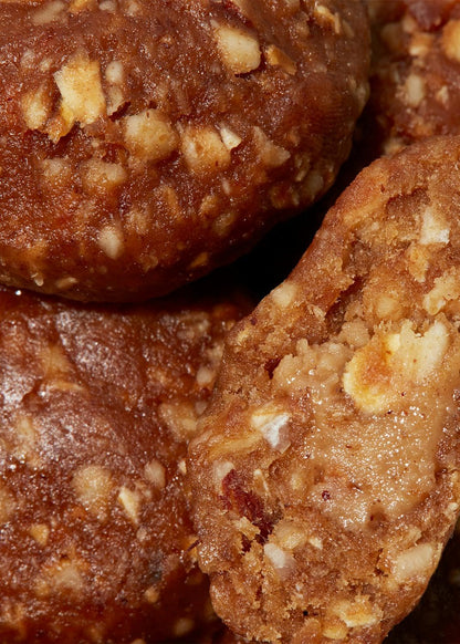 KoRo Bio Energy Balls Salted Hazelnut - Bio und vegan - Mit cremiger Haselnussmusfüllung - Hoher Ballaststoffgehalt