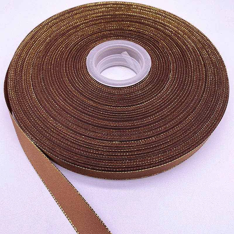 Satinband mit goldenem Rand