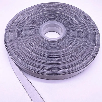 Satinband mit goldenem Rand