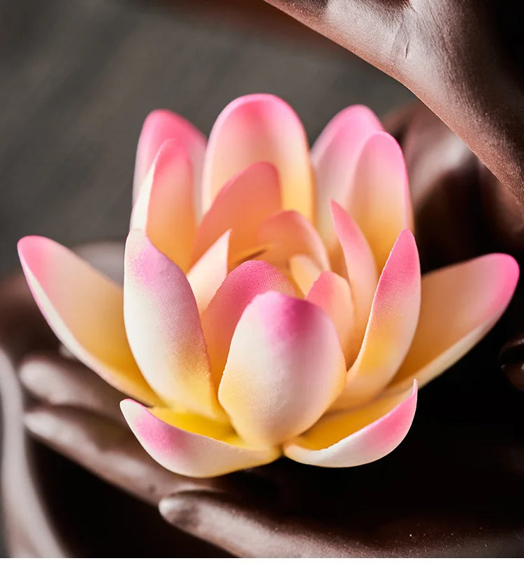 Quelle der Entspannung- Lotus Reflux Aromadiffusor - sunny.side-Productions