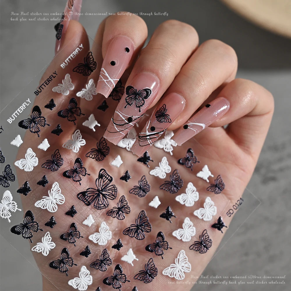 Nailsticker – Florale Reliefkunst