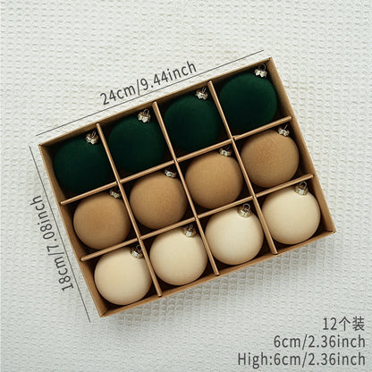 Weihnachtskugeln – Samtige Eleganz