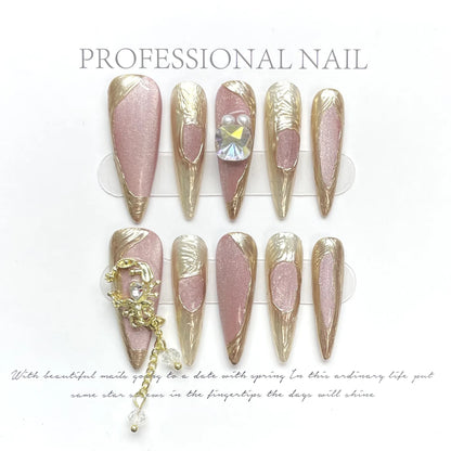 Press-On Nails Stiletto – Goldener Luxus