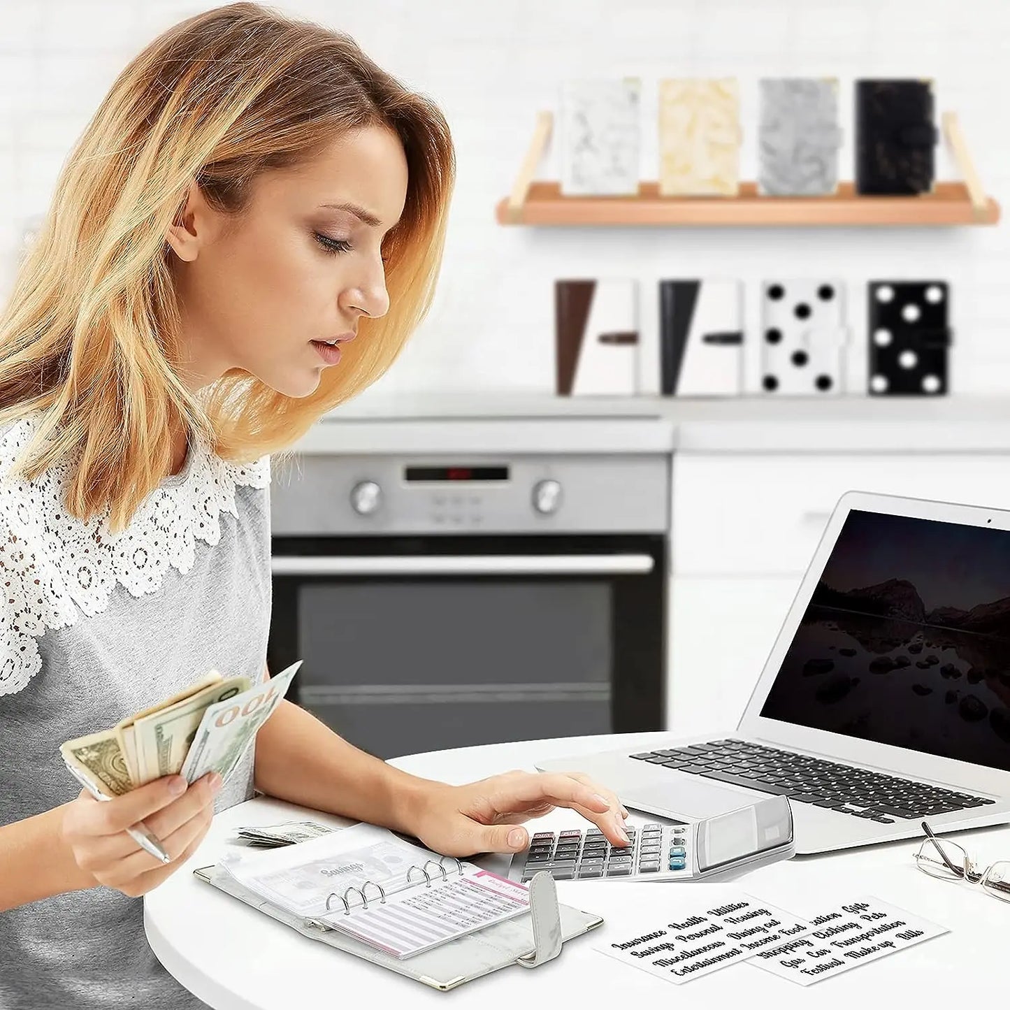 Stilvoll sparen mit System -Budget-Planer - sunny.side-Productions