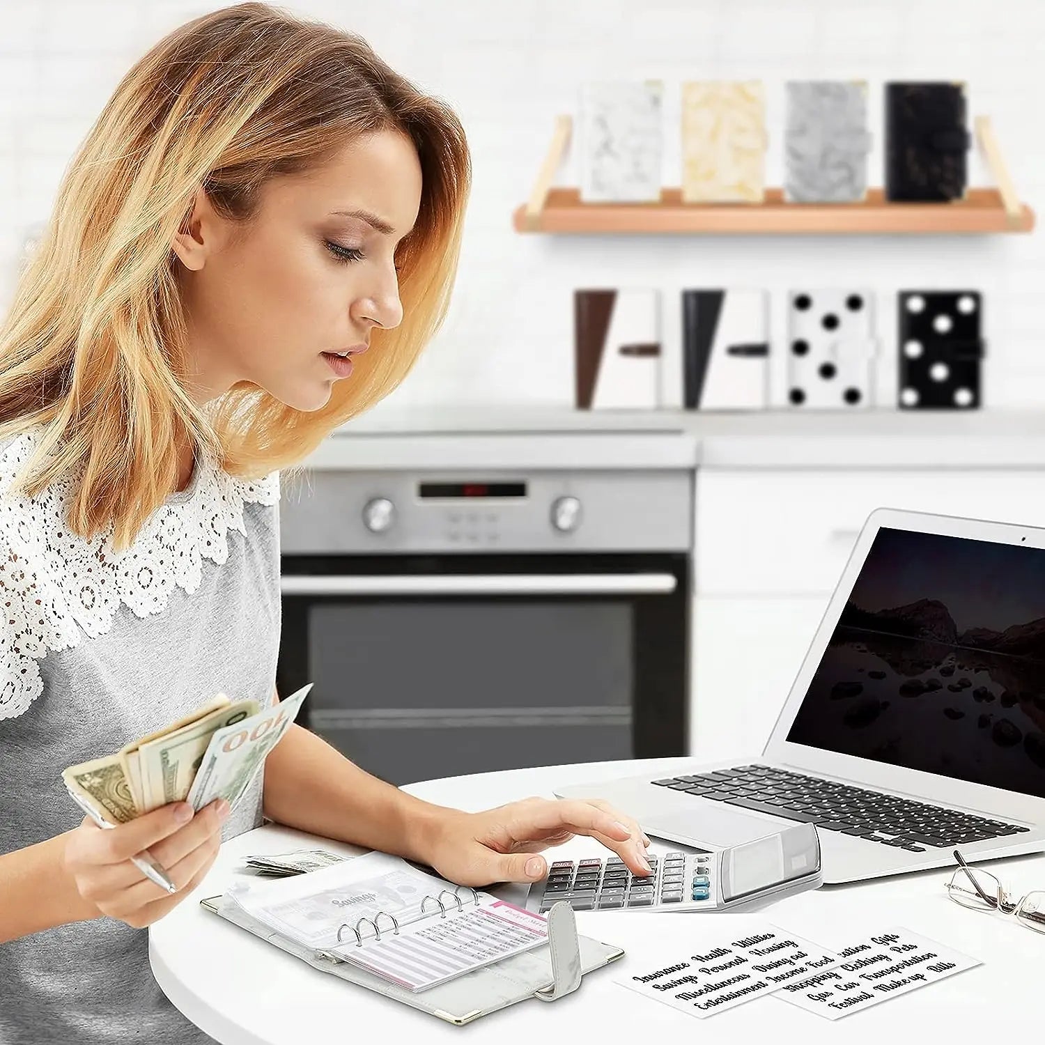 Stilvoll sparen mit System -Budget-Planer - sunny.side-Productions