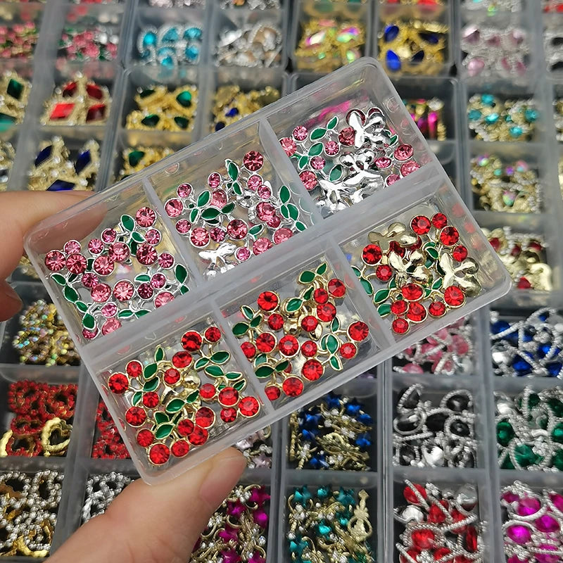 Nail Charms – Glitzernde Strass-Deko