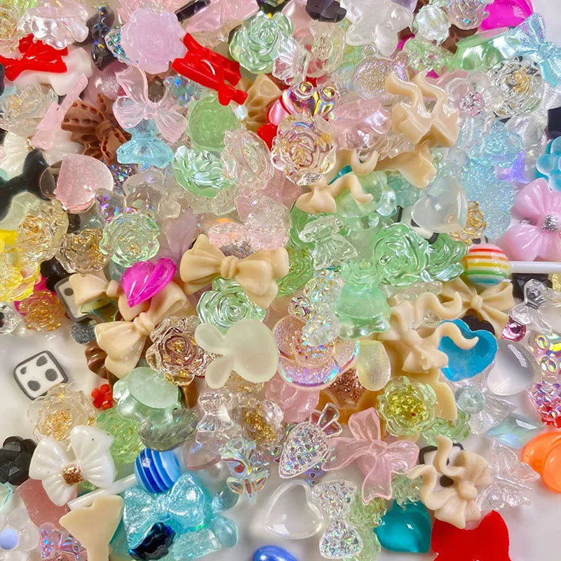 Nail-Charms & Perlen – funkelnde Eleganz