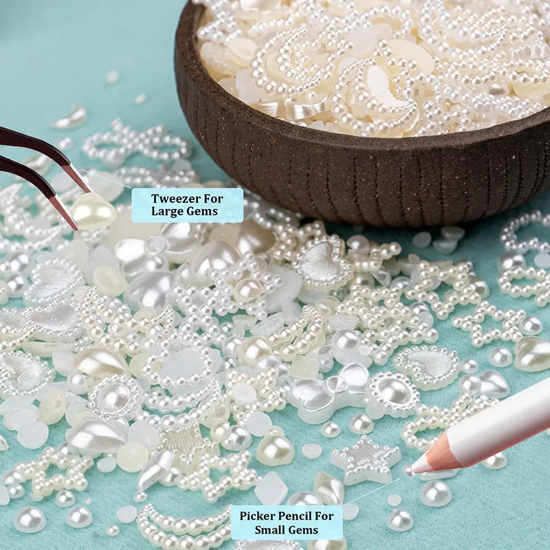 Nail-Charms & Perlen – funkelnde Eleganz