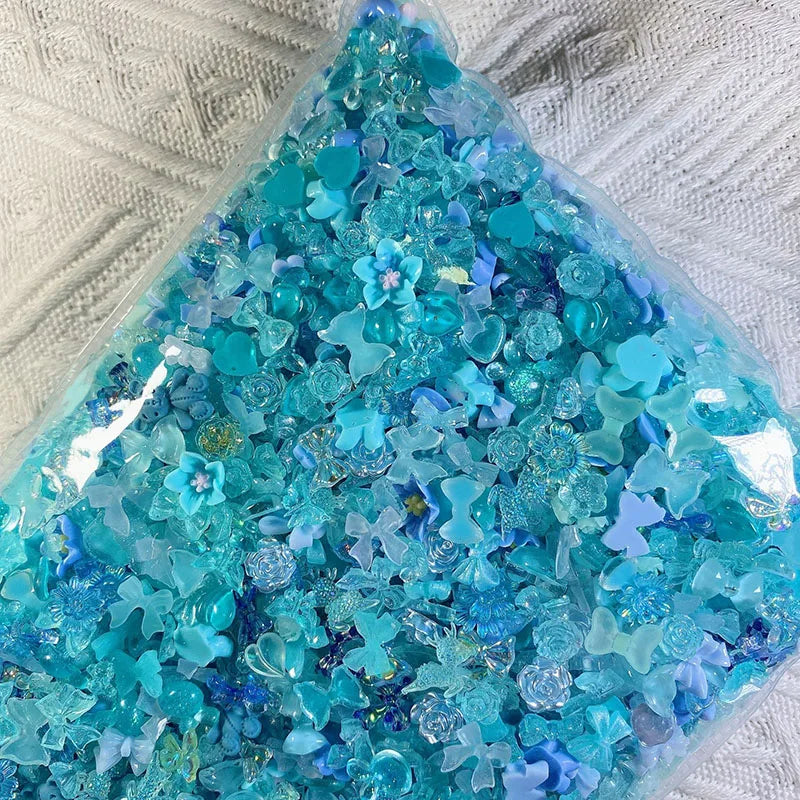 Nail-Charms & Perlen – funkelnde Eleganz