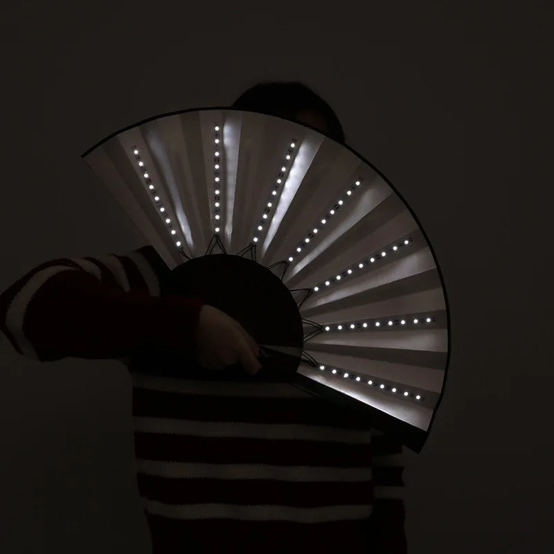 Glow-Fächer fürs Festival