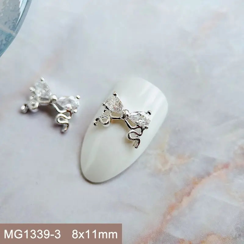 Nail Charms – eleganter Kristall-Look