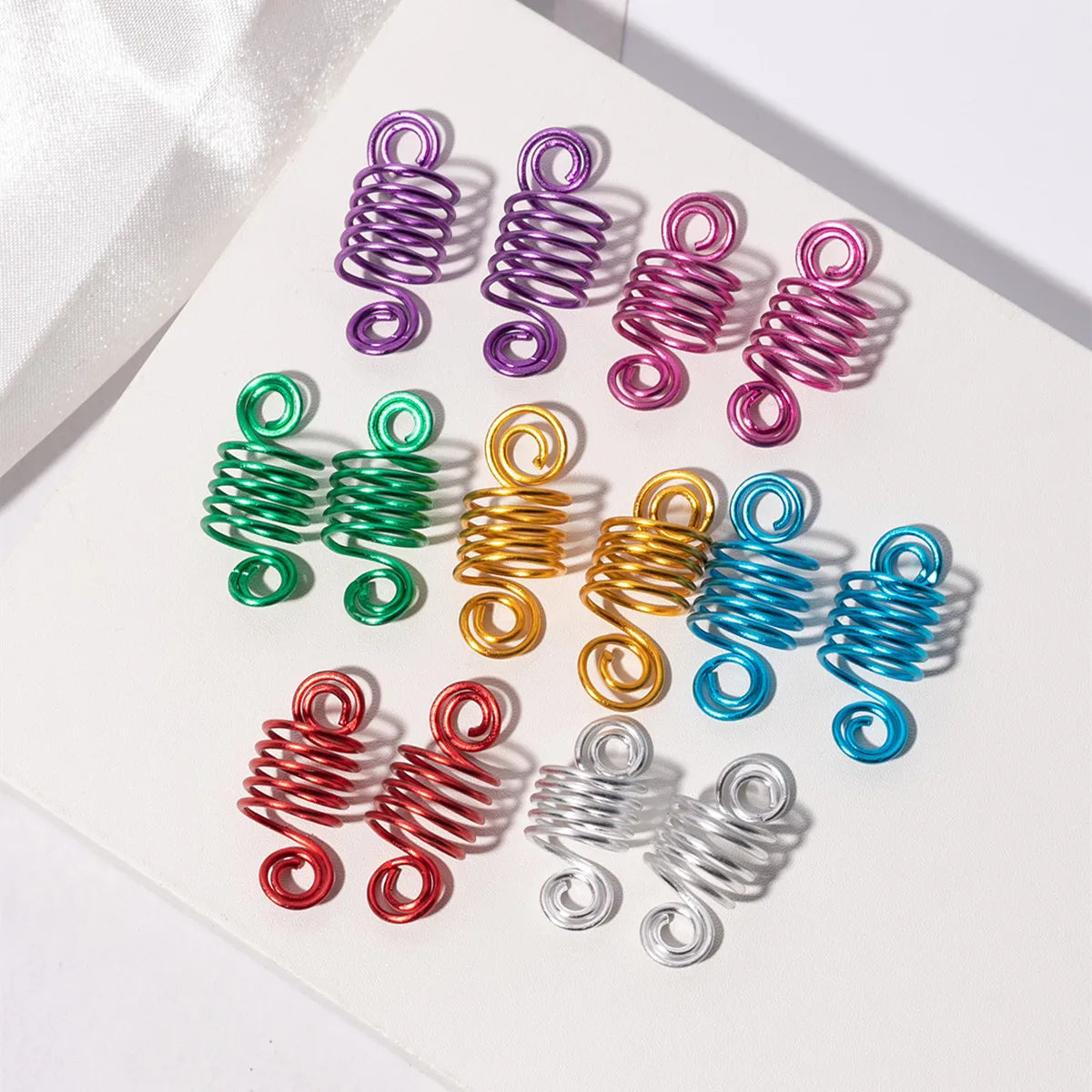 Festival-Haarschmuck – Dread-Perlen & Spiralen