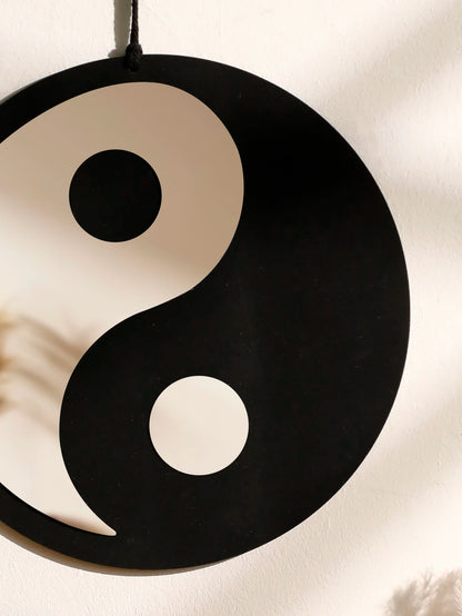 Yin & Yang Holzspiegel – Boho- Ästhetik