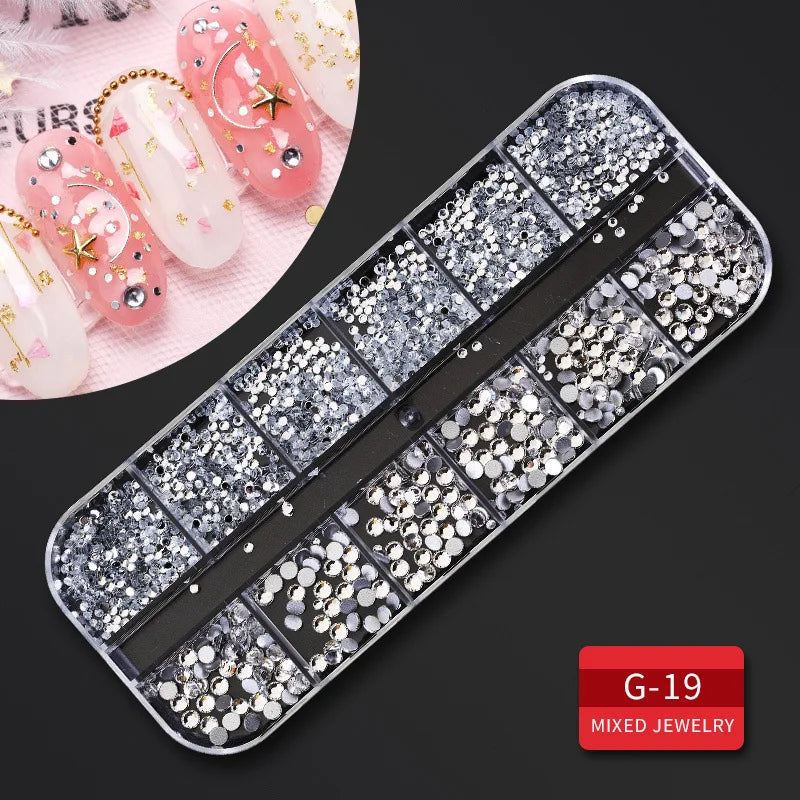 Nail Rhinestone Box – Bunte Kristalle