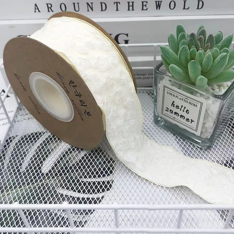 Wellenrandband – Festliche Weihnachtsdekoration